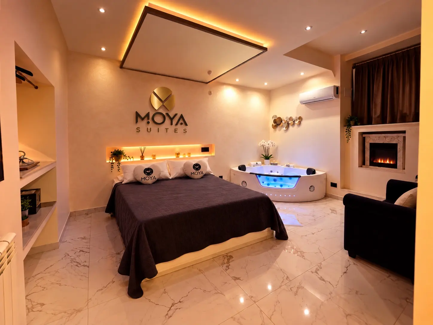 Camera Suite 2 con Jacuzzi e specchio a soffitto